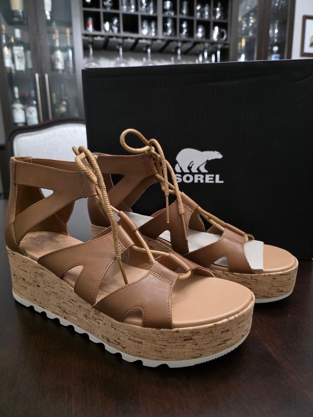 Sorel NEW Cameron Flatform Lace Velvet Tan Platform Sandals Size 11